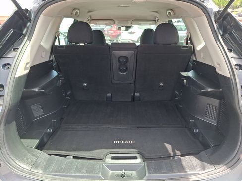 Used 2020 Nissan Rogue S AWD/4WD image 28