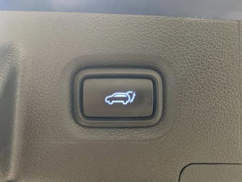 Used 2023 Hyundai Santa Fe SEL w/ Premium Package image 29