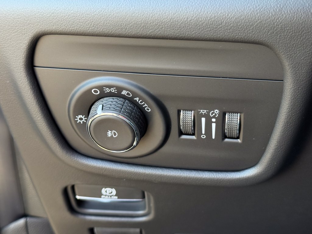 New 2027 Jeep Grand Cherokee Summit AWD/4WD image 19