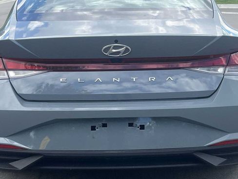 Used 2023 Hyundai Elantra SEL w/ Convenience Package FWD image 13