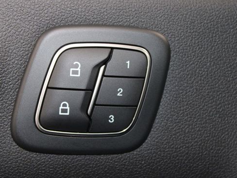 Used 2023 Ford Escape SE w/ PHEV Premium Package image 41