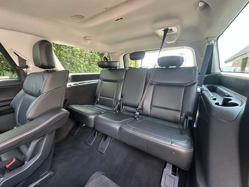 Used 2025 Ford Expedition Max Platinum AWD/4WD image 51
