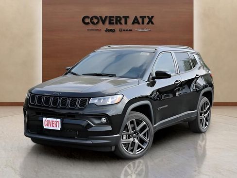 New 2026 Jeep Compass Latitude image 1