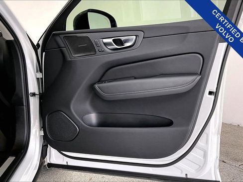 Used 2025 Volvo XC60 B5 Ultra w/ Protection Package Premier image 25
