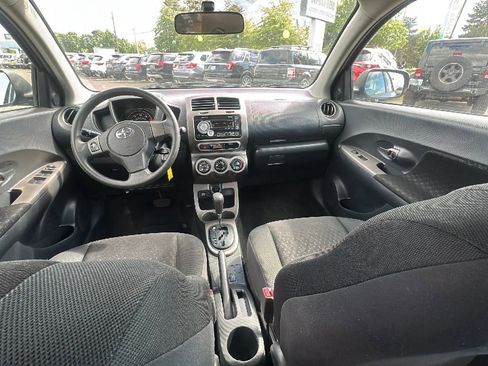 Used 2011 Scion xD image 11
