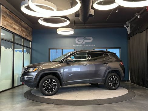 Used 2019 Jeep Compass Trailhawk w/ Cold Weather Group AWD/4WD image 7