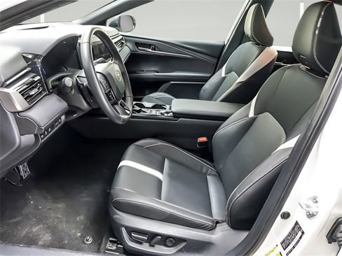 Certified 2025 Toyota Camry SE image 8