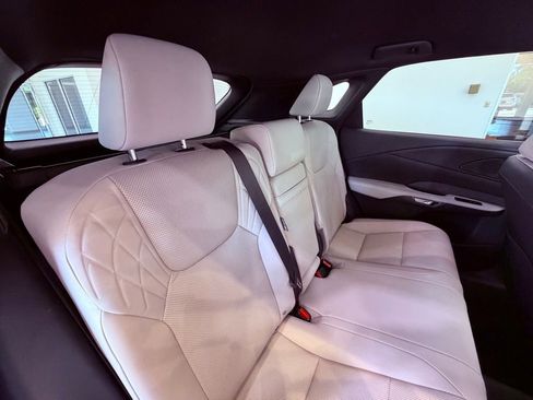 Certified 2024 Lexus RX 350 Premium w/ Convenience Package FWD image 16