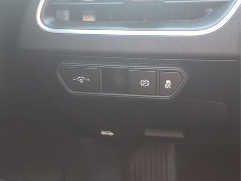 Used 2025 Kia K4 LXS image 15