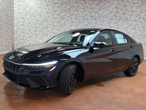 New 2026 Hyundai Elantra Sport image 4