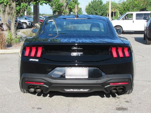 Used 2024 Ford Mustang GT Premium RWD image 6