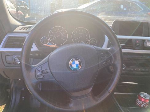 Used 2015 BMW 320i Sedan RWD image 3