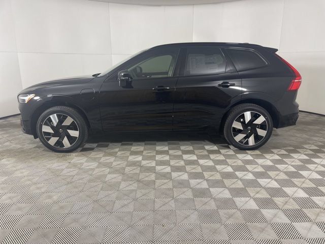 Certified 2025 Volvo XC60 T8 Plus w/ Protection Package Premier AWD/4WD image 6