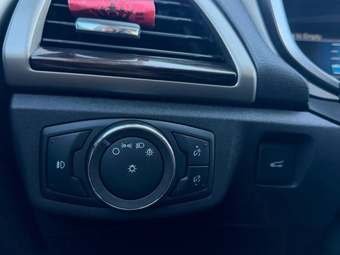 Used 2016 Ford Fusion SE w/ Equipment Group 202A image 14