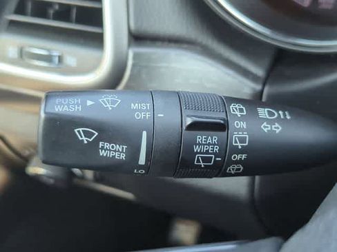 Certified 2018 Jeep Grand Cherokee Altitude AWD/4WD image 25
