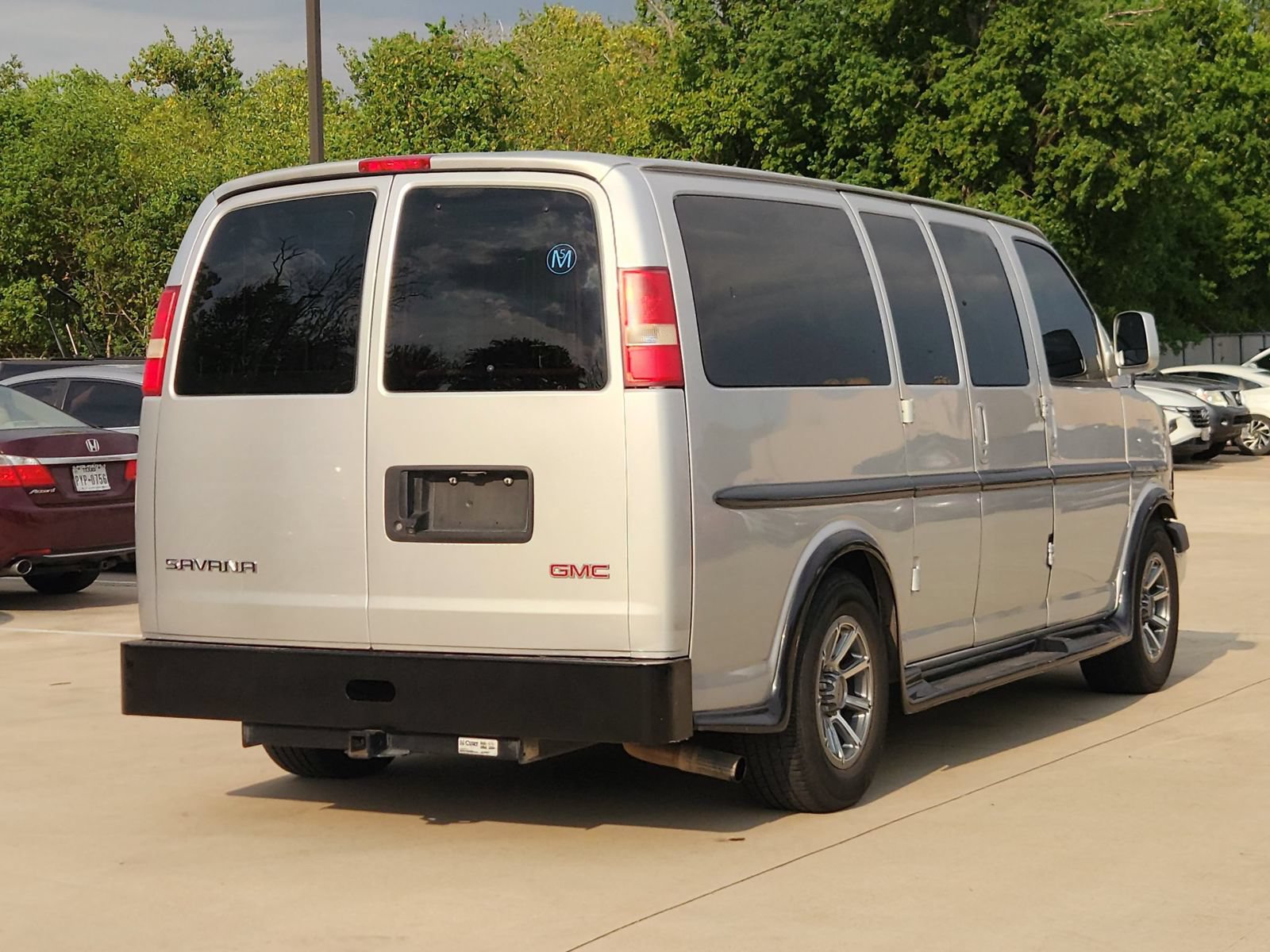 Used 2014 GMC Savana 1500 AWD image 5