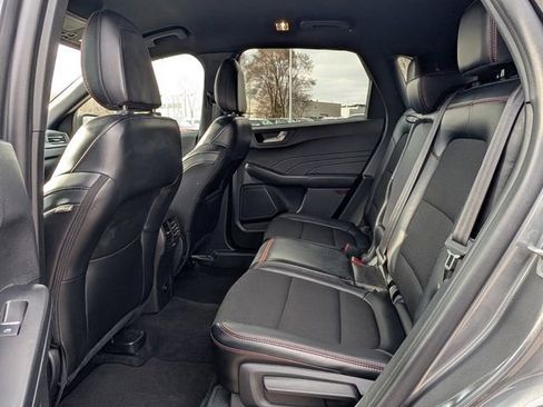Used 2025 Ford Escape ST-Line AWD/4WD image 9