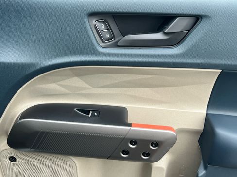 New 2025 Ford Maverick Lariat w/ 4K Tow Package AWD/4WD image 17