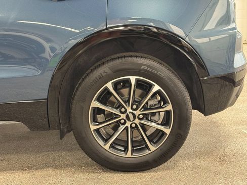 Used 2024 Cadillac XT4 Sport w/ Active Safety Package AWD/4WD image 24