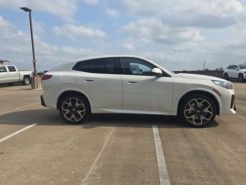 Used 2026 BMW X2 xDrive28i w/ Technology Package AWD/4WD image 4