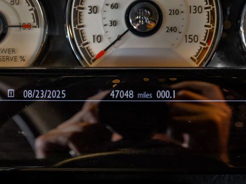 Used 2016 Rolls-Royce Wraith image 17