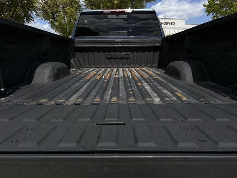 Used 2025 GMC Sierra 3500 Denali AWD/4WD image 34