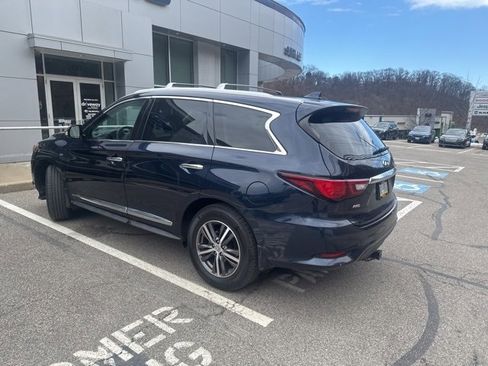 Used 2019 INFINITI QX60 Luxe w/ Essential Package image 4