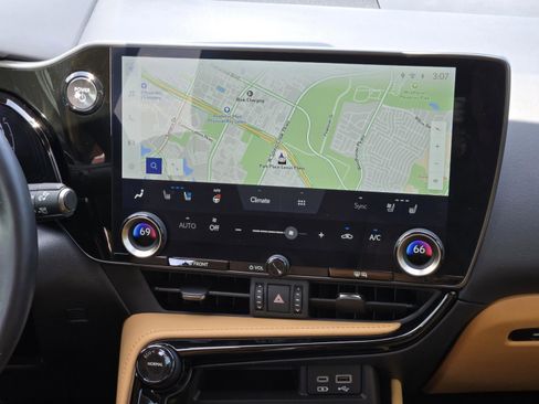 Used 2024 Lexus NX 350h AWD image 12