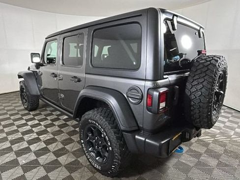 Used 2023 Jeep Wrangler Unlimited w/ Cold Weather Group AWD/4WD image 4