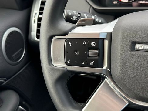 Certified 2025 Land Rover Discovery Dynamic SE AWD/4WD image 19