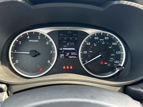 Used 2024 Nissan Versa S w/ S Plus Package image 16