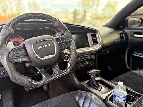 Used 2019 Dodge Charger SRT Hellcat w/ Harman/Kardon Audio Group image 7