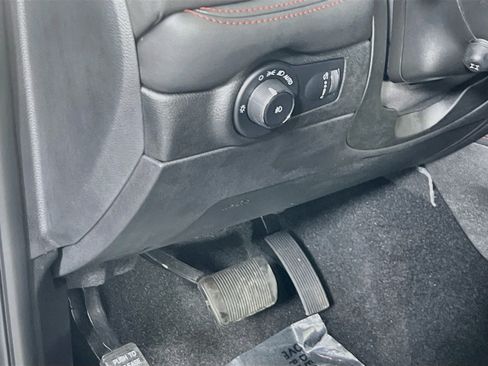 Used 2023 Dodge Durango R/T AWD/4WD image 10