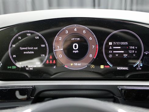 New 2025 Porsche Cayenne GTS image 32