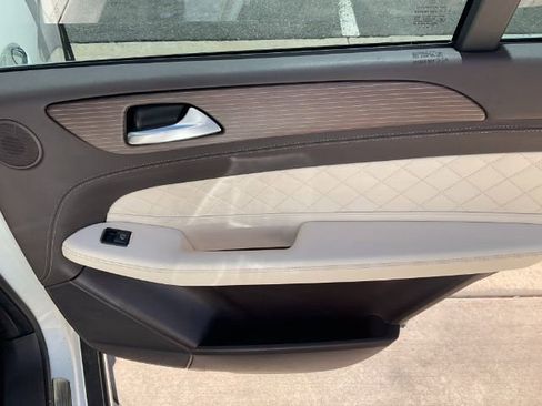 Used 2019 Mercedes-Benz GLS 450 4MATIC w/ Grand Edition Package image 20