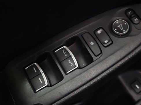 Used 2018 Honda Accord EX image 27