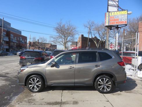 Used 2021 Subaru Forester Limited AWD/4WD image 6