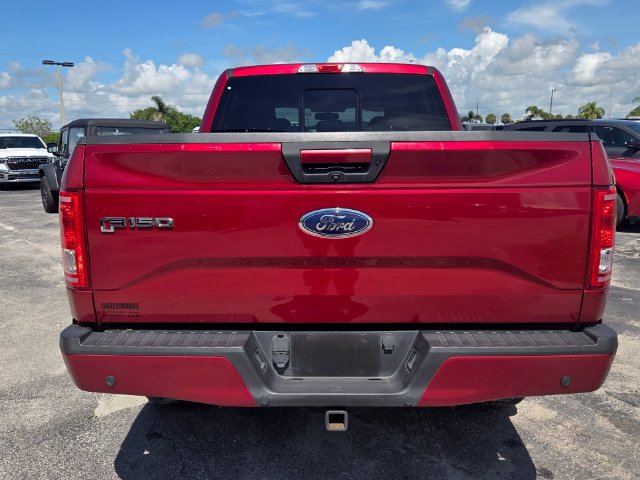 Used 2017 Ford F150 XLT w/ Equipment Group 302A Luxury AWD/4WD image 4