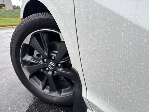 Used 2023 Honda Odyssey Elite image 12