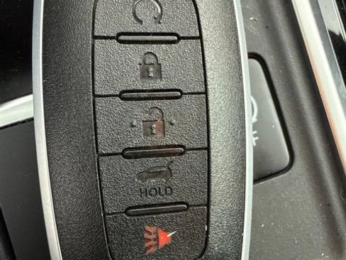 Used 2025 Nissan Pathfinder SV w/ SV Premium Package AWD/4WD image 26