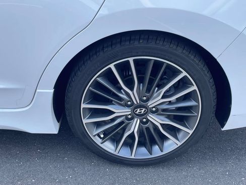 Used 2018 Hyundai Elantra Sport FWD image 28