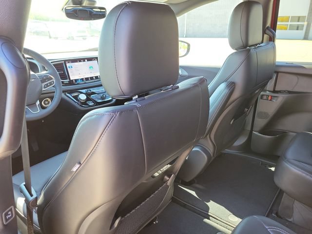 New 2027 Chrysler Pacifica Select AWD/4WD image 22