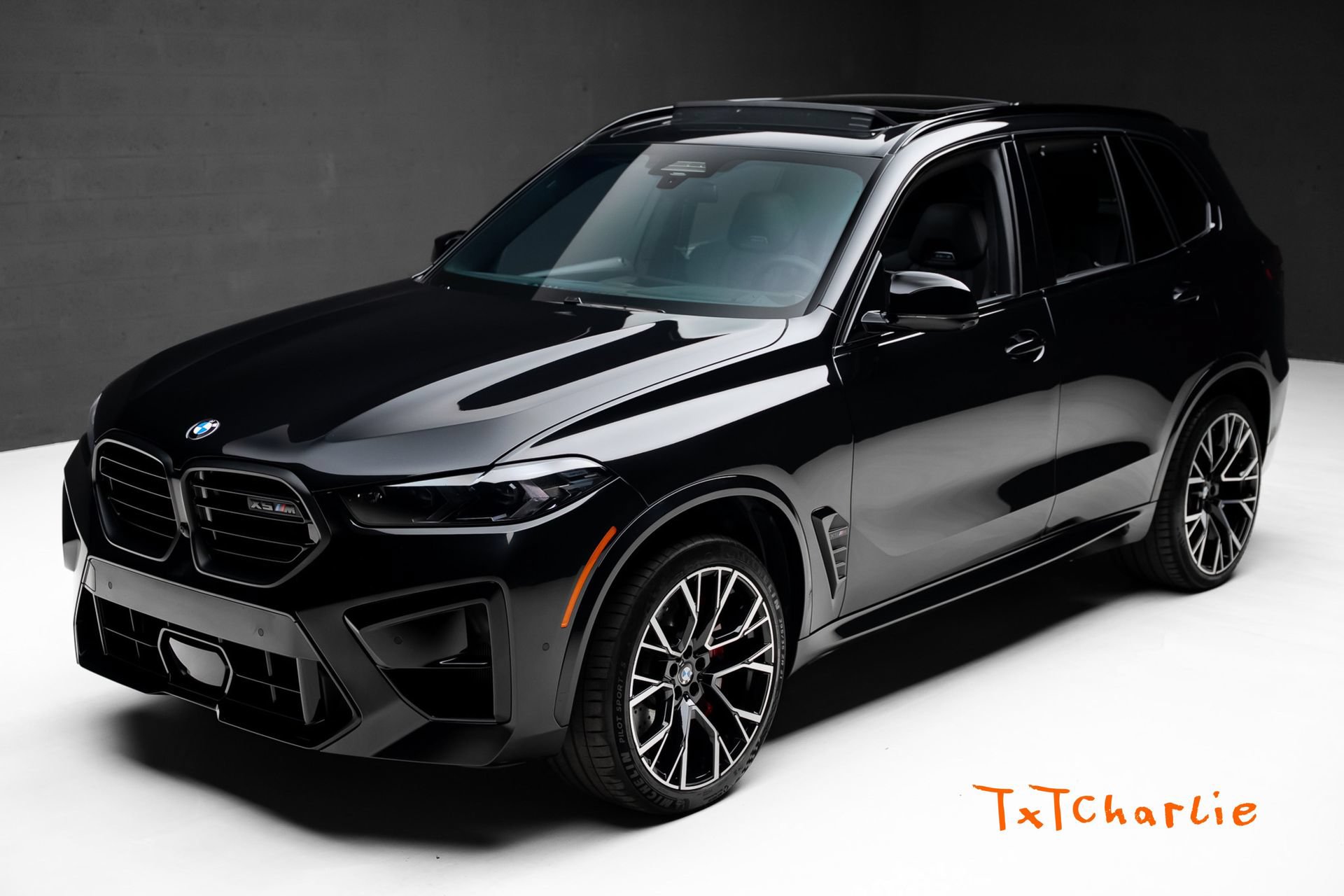 Used 2024 BMW X5 M Competition w/ Executive Package AWD/4WD image 1