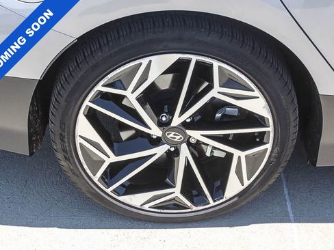 Used 2023 Hyundai Ioniq 6 SEL RWD image 11