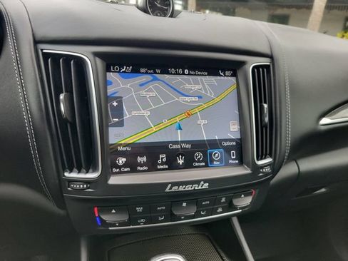 Used 2019 Maserati Levante AWD/4WD image 29