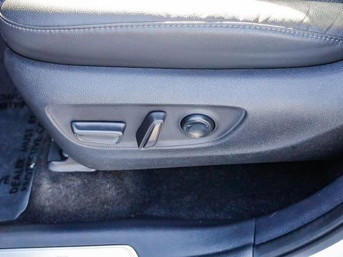 Used 2024 Toyota Grand Highlander FWD image 27