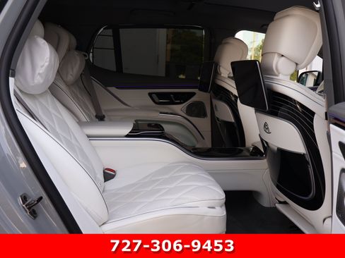 Certified 2025 Mercedes-Benz Maybach EQS 680 4MATIC image 25