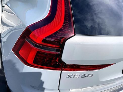 Used 2026 Volvo XC60 B5 Ultra w/ Protection Package Premier AWD/4WD image 32
