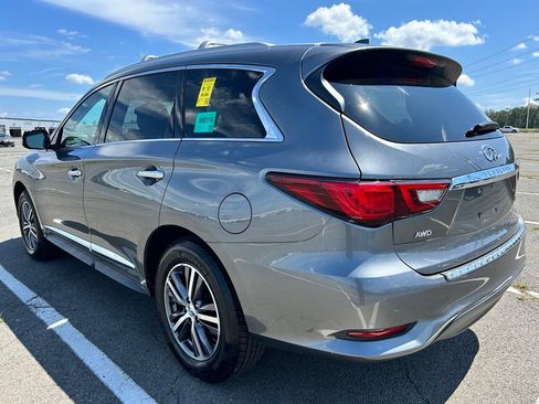 Used 2019 INFINITI QX60 Luxe w/ Essential Package AWD/4WD image 3