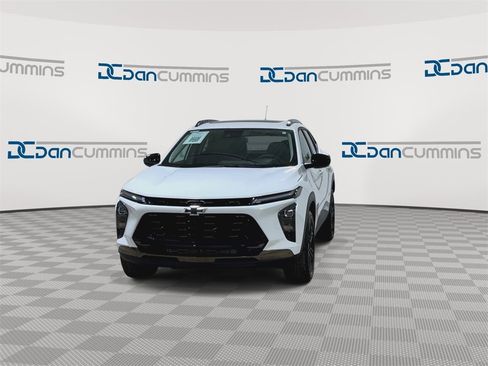 Certified 2026 Chevrolet Trax ACTIV w/ Sunroof Package image 4